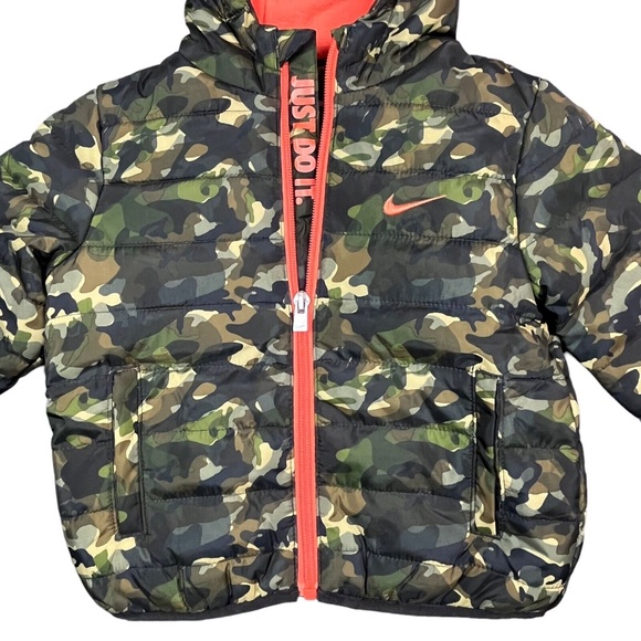 COPY - Nike Baby Boys Hooded Puffer Jacket Size 24 Months Camo Full Zip Water R… - Picture 11 of 13